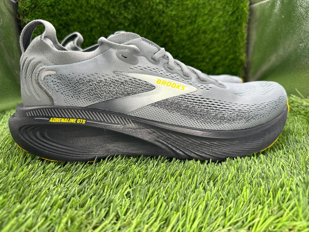Brooks Adrenaline GTS 25 1104541D044 Athletic Sneaker Mens 10D Gray Mesh Jogging